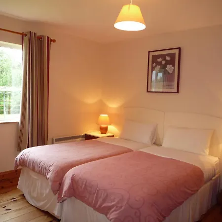 Ard Na Mara Holiday Home No.14 度假居 *